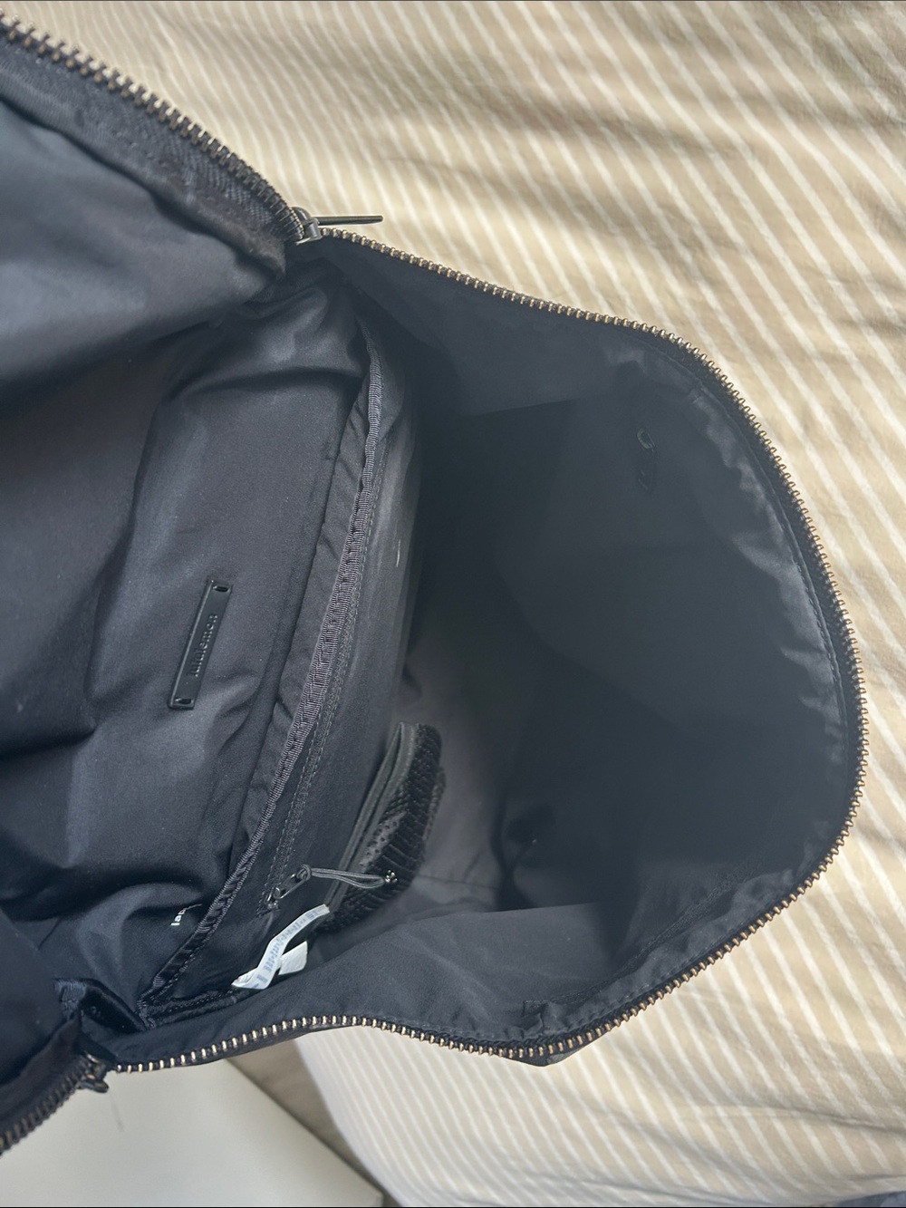 Lululemon Backpack - Picture 8 of 9
